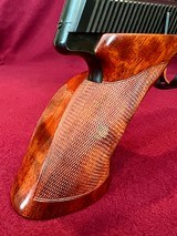 Browning Medalist in Case with all Accessories ANIC - 8 of 15