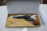 Colt SA revolver repro by Uberti44-40 - 1 of 13