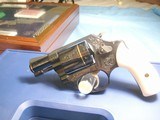 S&W Model 36-10 Texas Hold'em Edition with box/papers/case Gold Inlays - 5 of 15