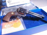 Colt 3rd Generation Single Action Army 38-40 5.5" NIB - 3 of 11
