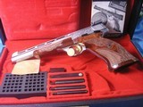 Browning Renaissance Medalist 1972 New in Case - 1 of 15