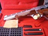 Browning Renaissance Medalist 1972 New in Case - 3 of 15