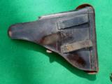 DWM IMPERIAL LUGER
- GERMAN ARTILLERY SCHOOL MARKED WITH MATCHING MARKED LEATHER – VERY NICE COLLECTABLE - 2 of 8