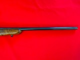 Sako L461 Vixen with exceptional wood and exceptional condition in 222 caliber.The Scope and rings are not included. - Image 5 of 13