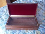 COLT SAA 7 1/2 INCH BARREL SOLID OAK PRESENTATION CASE FROM THE COLT GUN SHOP 1978 ORIGINAL BRASS DECORATED KEY STUNNING CONDITION - 15 of 15