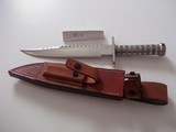 JEAN TANAZACQ VINTAGE
" R1 "
SURVIVAL HOLLOW HANDLED KNIFE 1982/1983 THE RAREST OF ANY MODELS MADE BY THIS AMAZING MAKER - 3 of 12
