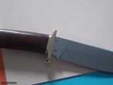 Jean TANAZACQ model Tronçay 1 from the 1990's, like new, chocolate leather sheath, beautiful mirror-polished blade, brass guard. - 5 of 5