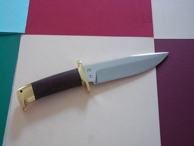 Jean TANAZACQ model Tronçay 1 from the 1990's, like new, chocolate leather sheath, beautiful mirror-polished blade, brass guard. - Image 4 of 6