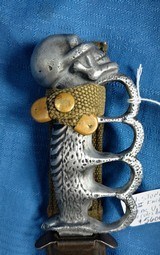 KNIFE WW2
E.W. STONE PIG NOSED SCULL FIGHTING KNIFE - 2 of 4