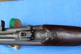 WINCHESTER M1 CARBINE WW2 - TWO 10 RND MAGAZINES WITH 1943 DATED POUCH AND MUZZLE COVER DATED 1944 - 4 of 15