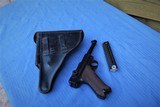 LUGER WW2 POLICE BANNER MARKED 1941 - EAGLE L - WITH MATCHING NUMBER MAG AND 1941 DATED POLICE MARKED HOLSTER - 1 of 15