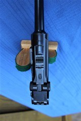 LUGER WW2 POLICE BANNER MARKED 1941 - EAGLE L - WITH MATCHING NUMBER MAG AND 1941 DATED POLICE MARKED HOLSTER - 6 of 15