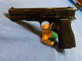 Browning Hi Power Argentina 9mm like new - 1 of 14