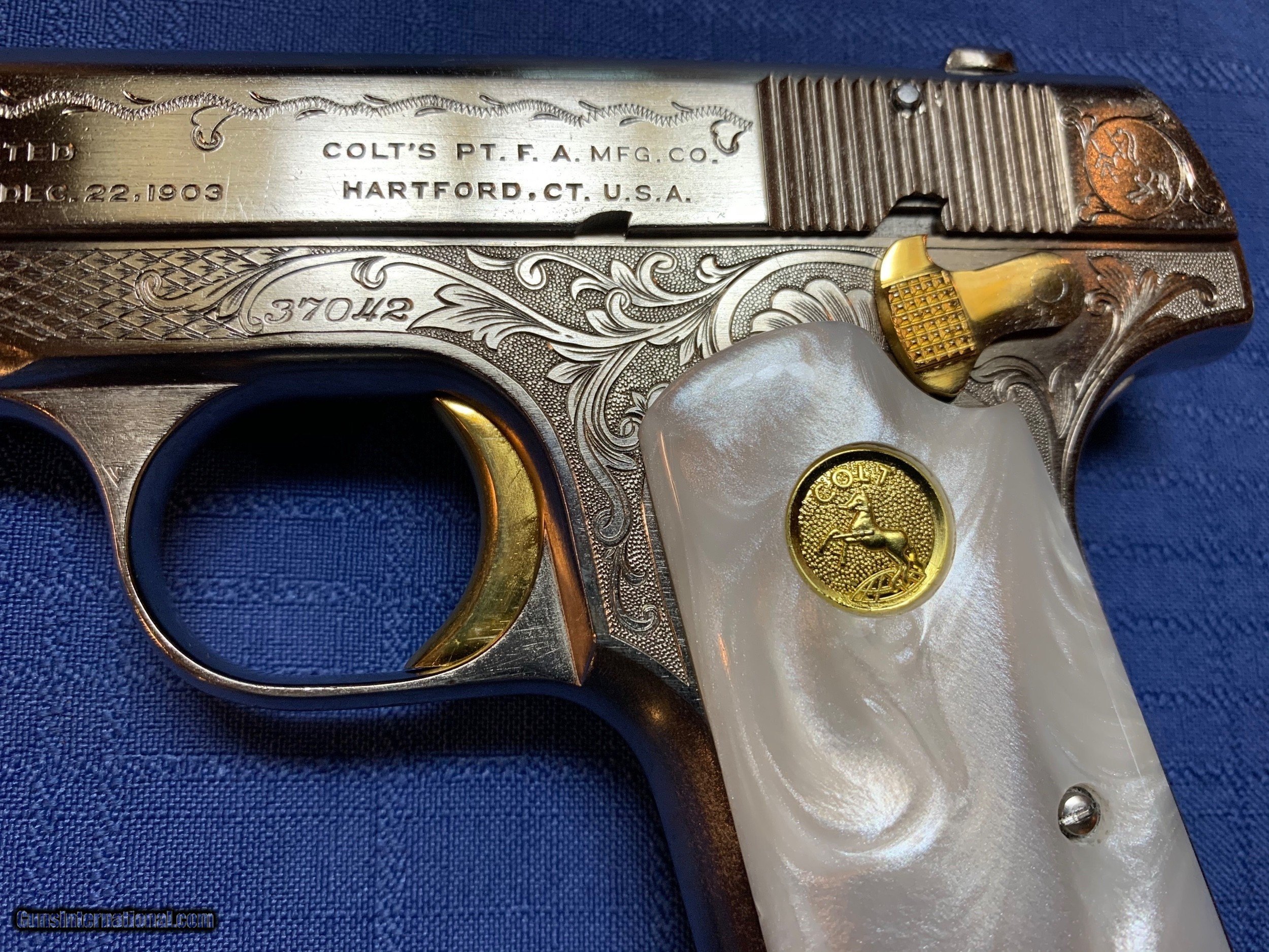 COLT 1908 - FACTORY ENGRAVED IN PRESENTATION BOX - 380 CALIBER