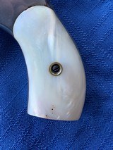 Harrington and Richardson Revolver- Factory Nickel Finish & Factory Mother of Pearl Grips 32 caliber - 13 of 14