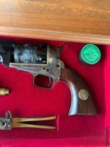 COLT 3 GUN SET - CASED - COLT SAA - COLT PYTHON AND COLT DRAGOON -1876 TO 1976 - 100 YEARS OF FREEDOM ! - 5 of 11