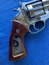 ROSSI FACTORY CUT-A-WAY REVOLVER with FACTORY DISPLAY BOX - 3 of 14