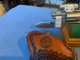 NORTH AMERICAN KNIFE & REVOLVER 22 MAGNUM CALIBER - 3 of 17