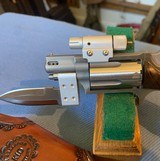 NORTH AMERICAN KNIFE & REVOLVER 22 MAGNUM CALIBER - 16 of 17