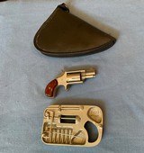 NORTH AMERICAN ARMS CO. 22 Long Rifle TURQUOISE BUCKLE GUN - 22 of 25