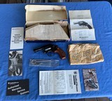 SMITH & WESSON MODEL 547 -RARE- 9 mm REVOLVER - 1 of 25