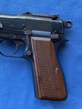 BROWNING HI POWER WW2 NAZI w/ HOLSTER & 2 MAGS - 13 of 25