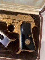 BERETTA M1935 - FACTORY ENGRAVED with FACTORY BOX & 2 Mags - 4 of 5