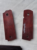 4 pair of 1911 grips - excellent - 4 of 10