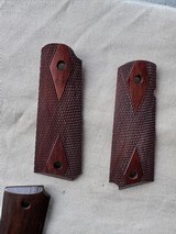 4 pair of 1911 grips - excellent - 9 of 10