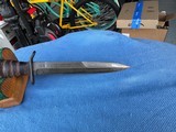 WW2 IMPERIAL M3 BLADE MARKED w/ M8 SCABBARD - 11 of 15