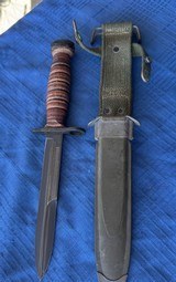 WW2 M4 BAYONET w/ SCABBARD- “ LIKE NEW “ - 2 of 12