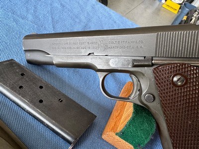 Colt 1911A1 WW2 w/ Camillus Fighting Knife - Image 6 of 14