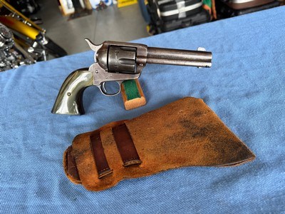 Colt SAA 4 3/4” barrel - 38-40 caliber 1st Generation - Image 4 of 12