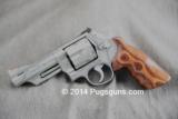 Smith & Wesson 629-1 Custom Engraved - 2 of 6