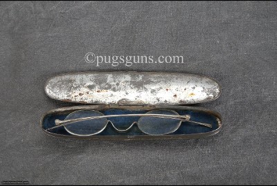 Parker
Eyeglasses Case with Glasses