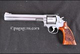 Smith & Wesson 686-3 (8 3/8 inches with full lug) - 2 of 2