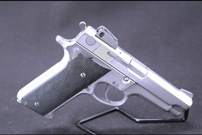 Smith & Wesson 659