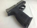 FNS 40 Two-Tone Full Size .40 S&W - 8 of 13