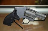Smith & Wesson 640-2 .38spl Revolver - 2 of 4