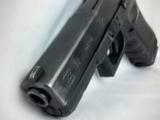 GLOCK 22 .40 Caliber Safe-Action Pistol - 5 of 9