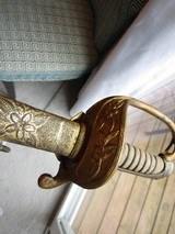 HARD TO FIND 1883 PATTERN OFFICERS SWORD, RARE SIGNED MAKER ,JAPANESE NAVAL PARADE SWORD, RAY SKIN GRIP, GOLD WASHED, MINTYWITH NINE LEAF GUARD - 7 of 15