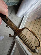 HARD TO FIND 1883 PATTERN OFFICERS SWORD, RARE SIGNED MAKER ,JAPANESE NAVAL PARADE SWORD, RAY SKIN GRIP, GOLD WASHED, MINTYWITH NINE LEAF GUARD - 6 of 15