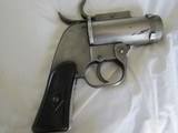 WW2 ,AN-M8 PYROTECHNIC FLARE GUN, READY TO MOUNT ON M1 AIRCRAFT MOUNT,INSPECTOR MARKED,CECV M-8 TYPE - 1 of 11