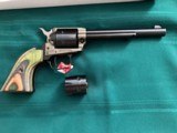 Heritage Rough Rider .22 LR/ .22 magnum . Model RR22MCH6. - 3 of 12