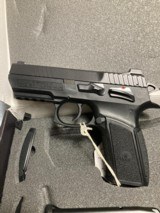 Jericho 941 is a double-action/single-action semi-automatic pistol - 4 of 6