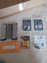 Les Baer Custom Carry 1911 .45 Auto - 10 of 10