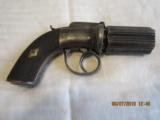 RARE POCKET SIZED PEPPERBOX PISTOL
(unmarked)
English ? - 1 of 15