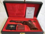 BROWNING ARMS COMPANY - MEDALIST
.22 cal. TARGET MODEL
CASED-MINT - 1 of 15