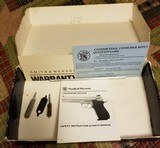 Smith & Wesson Model 1006 10MM - 6 of 6