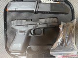 GLOCK 19 GEN 5 -9MM - NEW - Image 2 of 2